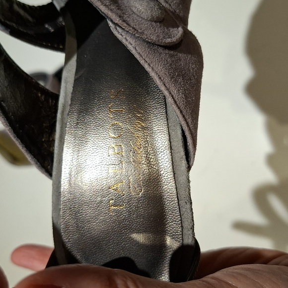 Talbots Gray Suede & Olive Green Patent Leather Heels with Buttons (US 7) - Picture 6 of 10